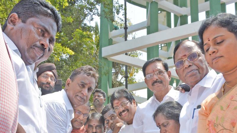 Municipal administration minister S.P. Velumani inaugurates the 3 crore drinking water supply projects for Madambakkam and Chitlapakkam. (Photo: DC)