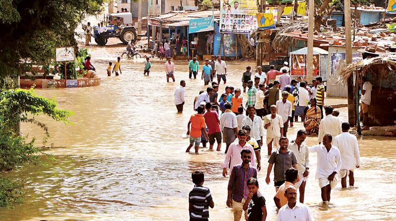 Floods: Karnataka to get only Rs 800 crore more from Centre