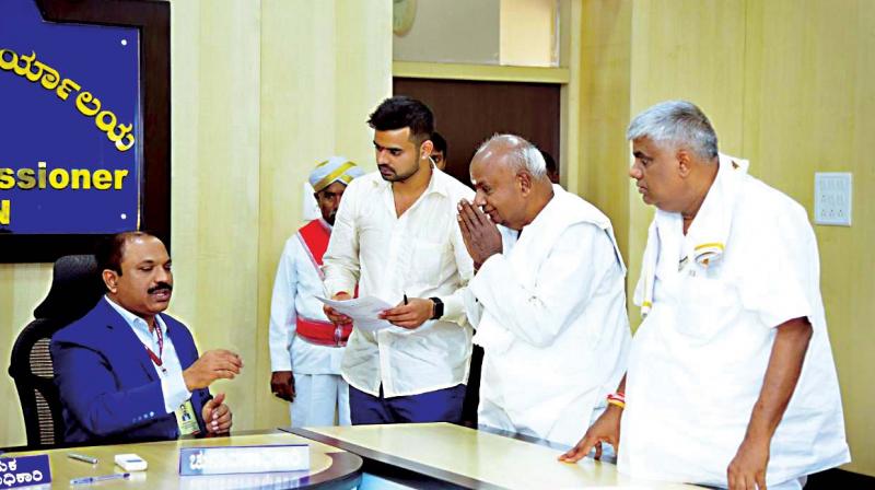 Hassan: In Deve Gowdaâ€™s footsteps, Prajwal makes first move, files papers