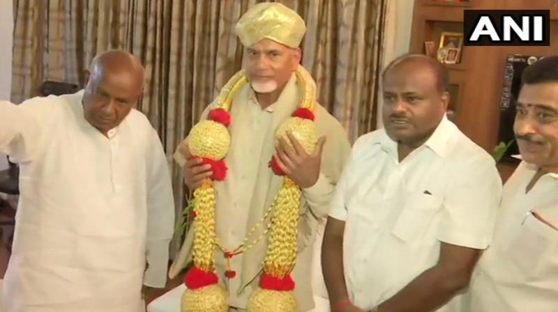 Why no transparency over EVMs, are you manipulating them? Naidu to BJP