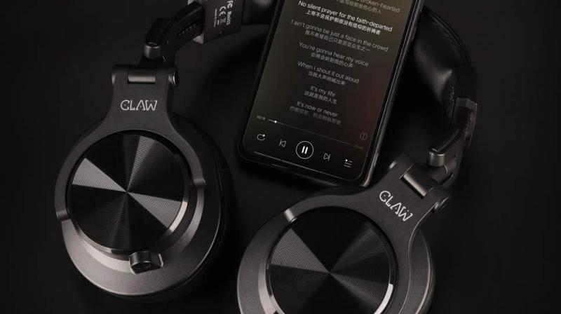 CLAW SM50 headphones are both professional and personal