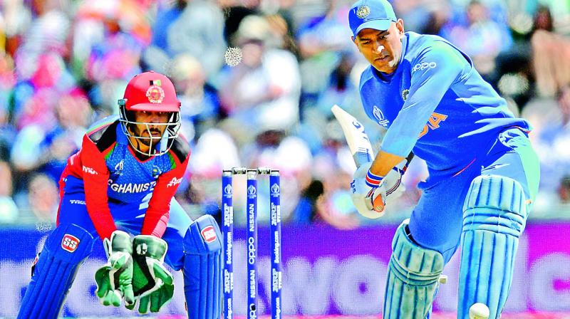 ICC World Cup 2019: Fans taunt MS Dhoniâ€™s slow scoring