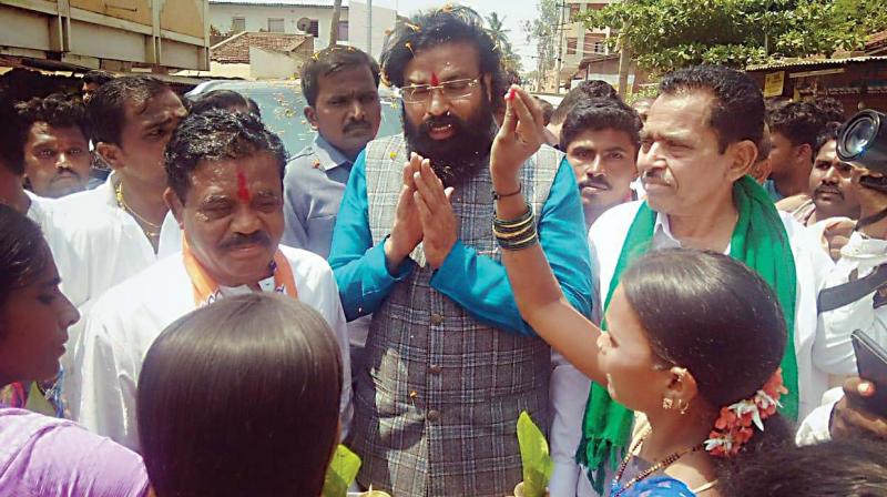 Shivalli death: B Sriramulu blames coalition leaders