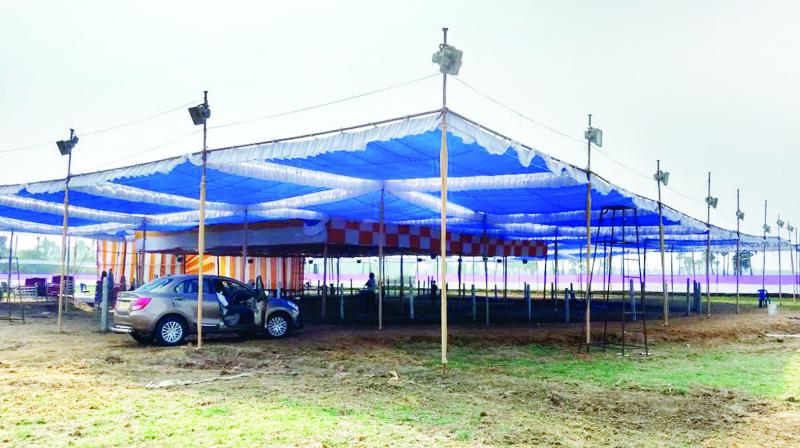 Cockfight organisers have set up a huge pandal to hold cockfights and other activities at Vempa village in West Godavari. (Photo: DC)