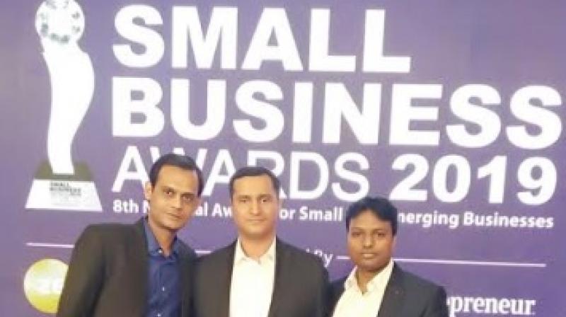 L-R: Ankit Saraf - CFO, Jayant Jha - CEO and Anmol Gupta - CTO, Yaantra with the Award