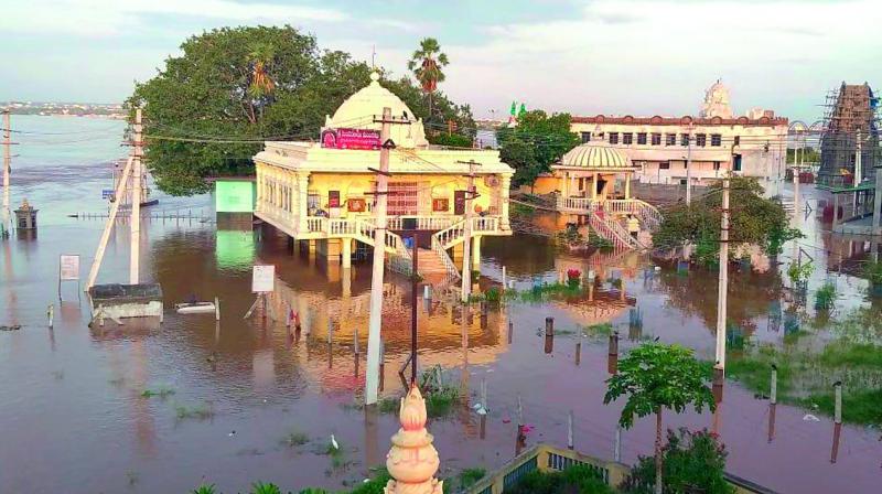 Godavari flood eases
