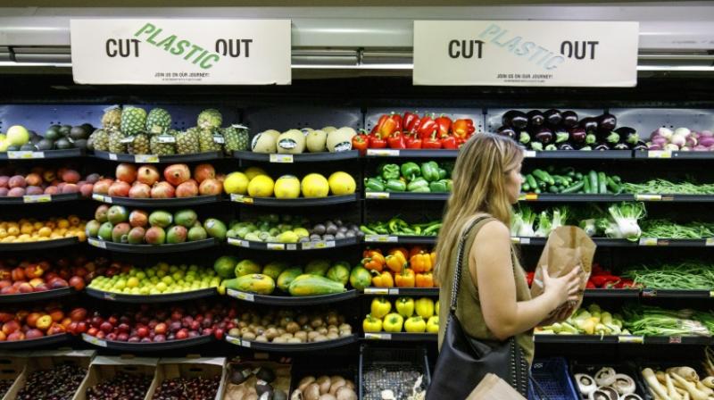 Watch: UK supermarkets go â€˜nudeâ€™, test plastic-free zones