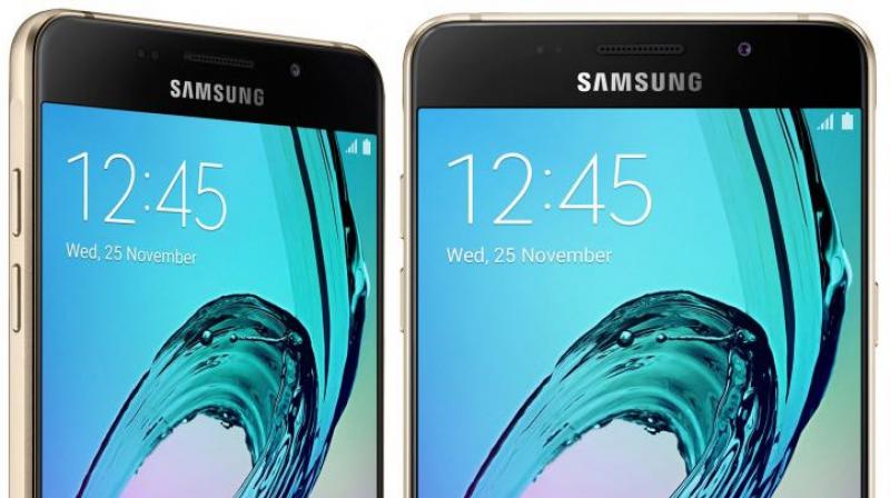 The smartphone which is said to feature a 5.5-inch full HD display, is an upgrade to the last years Galaxy A7 (2016).