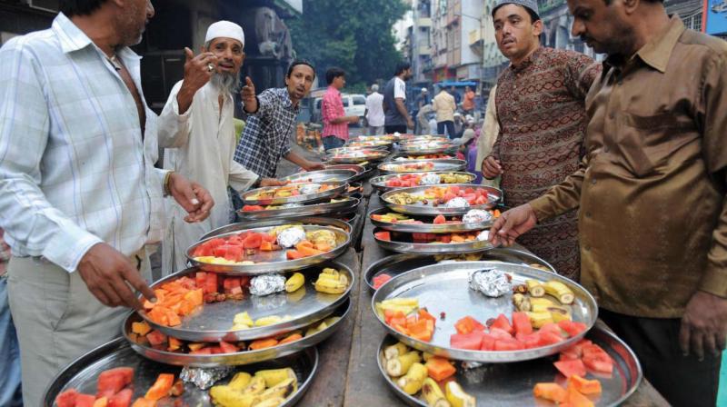 Telangana: FSSAI plans to train 10,000 food vendors on hygiene
