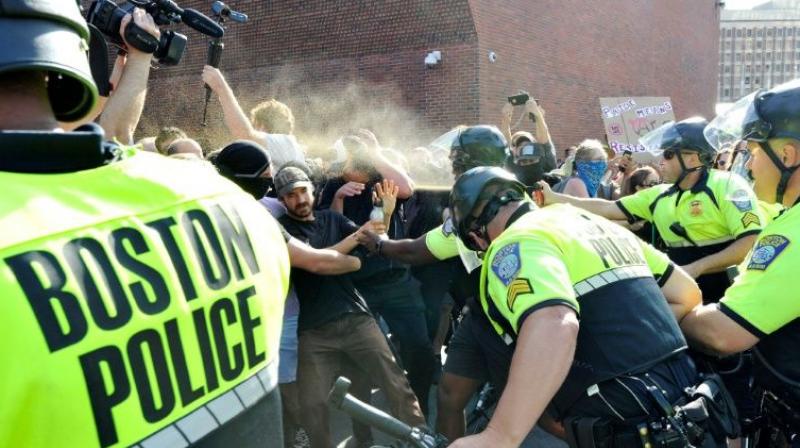 US police fire pepper spray after pro-Trump \Straight Pride\ parade