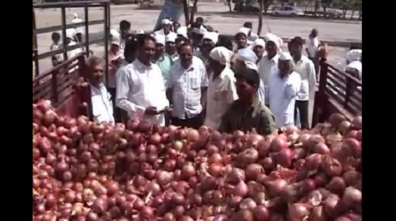 Centre has adequate stock of onion, ready to provide it to states: Paswan
