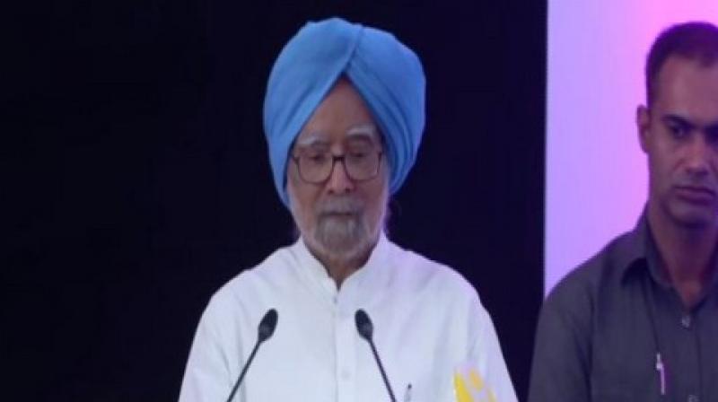 SC, EC, CBI are expected to function independently: Manmohan Singh
