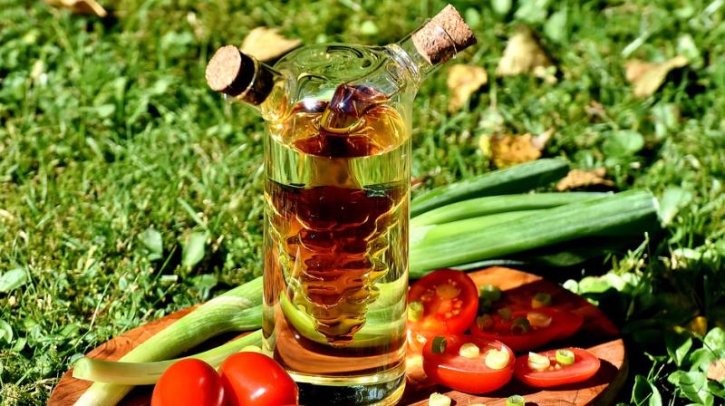 Vinegar consumption results only 2 to 4 pounds weight loss in three months over a placebo (Photo: Pixabay)