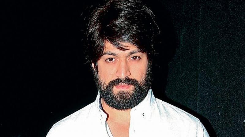 \KGF\ star Yash feels honoured to share screen space with Sanjay Dutt