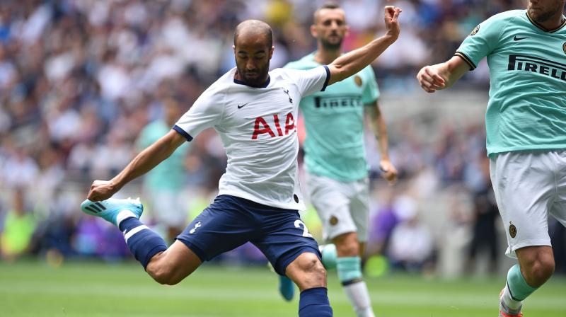 Lucas Moura signs contract extension at Tottenham