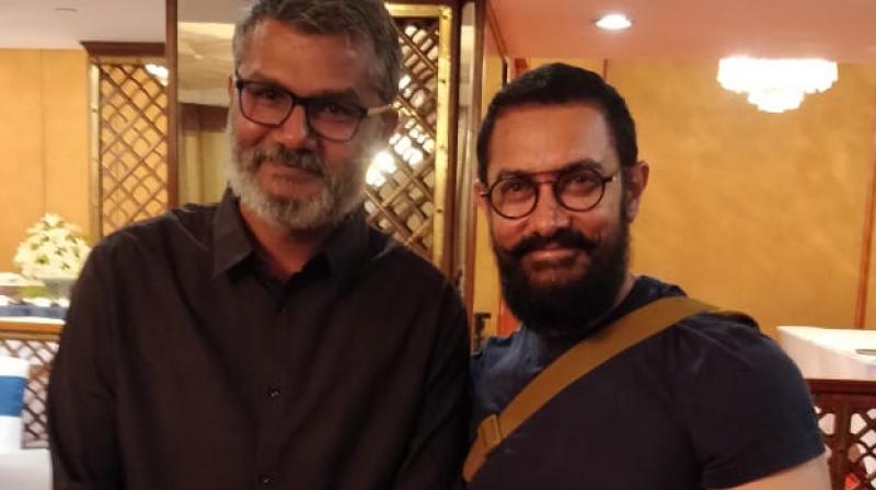 \Dangal\ director Nitesh Tiwari shows \Chhichhore\ trailer to Aamir Khan, see photo