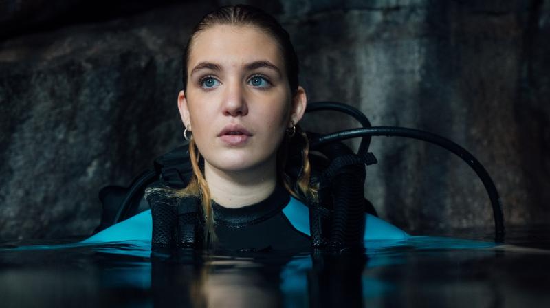 Sophie Nelisse expresses breathing concerns while shooting \47 Meters Down: Uncaged\