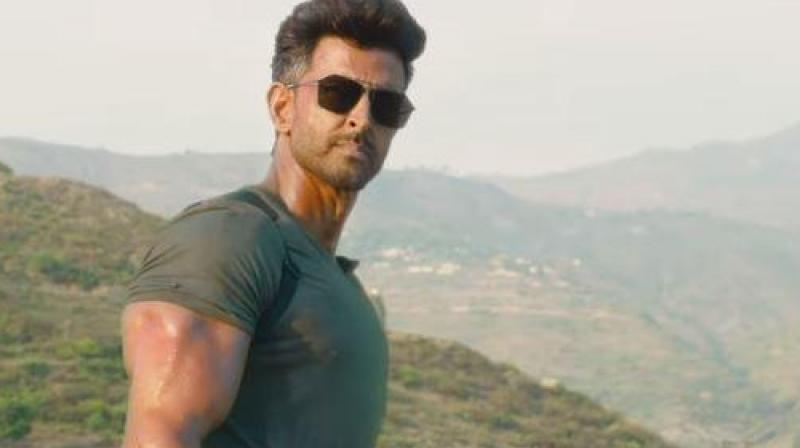 Did Hrithik Roshan\s salt and pepper look play vital role in WAR\s success? find out