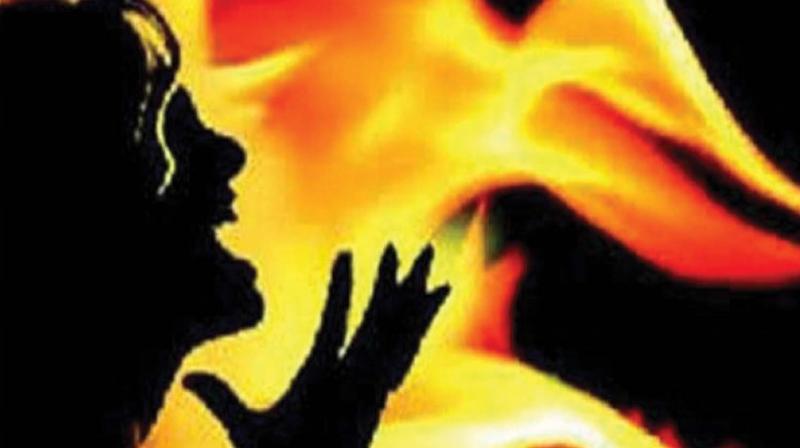 Kochi: WC chairperson visits girl set on fire by stalker