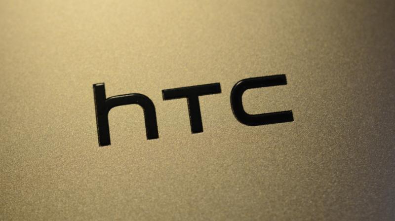 Leaked images of HTCs Bolt smartphone reveal a metal design.