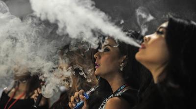 Experts also demanded tougher restrictions on vaping (Photo: AFP)