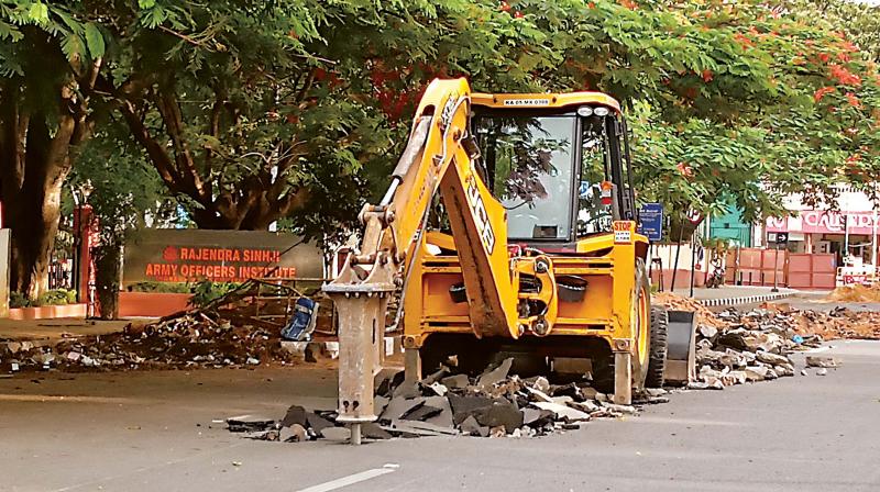 Chaos in Bengaluru cityâ€™s heart: Kamaraj Road out of bounds