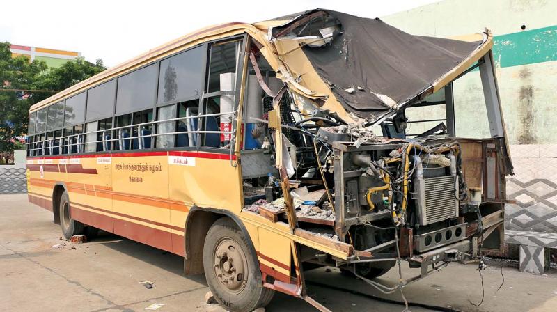A government bus found damaged after the roof of Somanur bus stand collapsed on Thursday (Photo: DC)