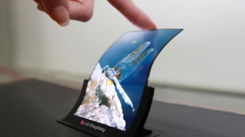 iPhones with flexible screens could hit markets by 2020