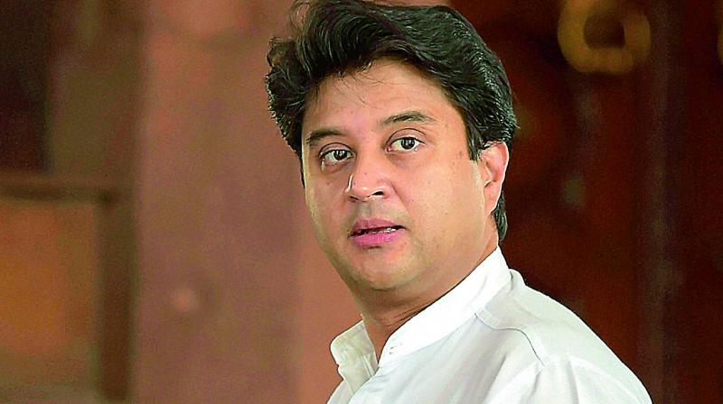 MP HC imposes cost of Rs 10,000 on Jyotiraditya Scindia for not responding to PIL