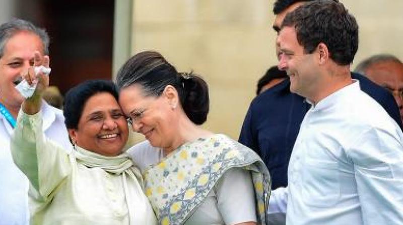 Mayawati to meet Sonia tomorrow, alliance likely to be discussed