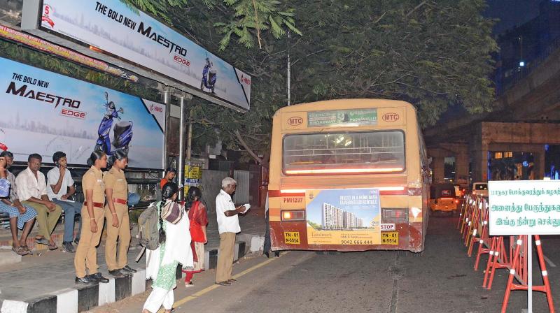 A day after the death of three girl students, MTC authorities on Friday installed a signboard informing all local buses will stop outside the Chellammal Womens College in Guindy, Chennai. (Photo: DC)