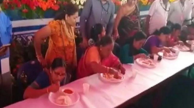 Sarojamma ate 6 idlis in just 1 minute with great ease and won the competition. (Photo: ANI)