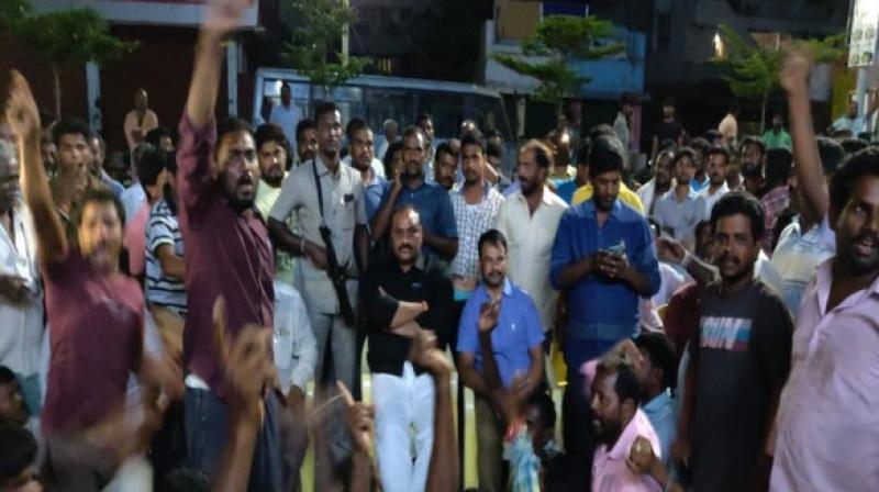 Andhra: Senior TDP leader alleges cop acting in favour of YSRCP