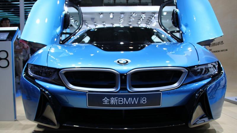 Son buries father in a BMW to fulfil lifelong promise. (Photo: Pixabay)