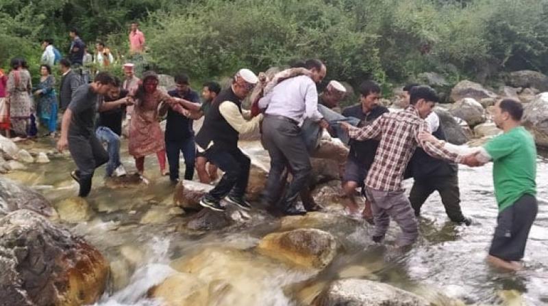 25 dead, 35 injured as bus falls in drain in Kullu district of Himachal Pradesh