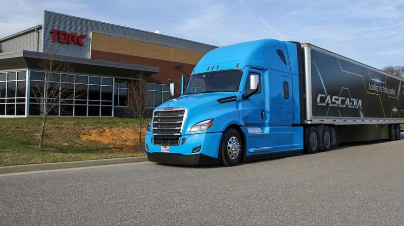 This new tech allows one driver to control two trucks