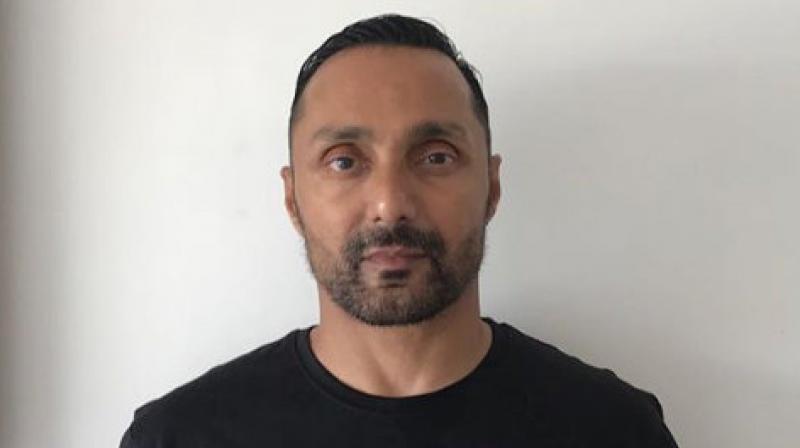 Rs 25,000 fine imposed on hotel for \over-charging\ actor Rahul Bose for two bananas