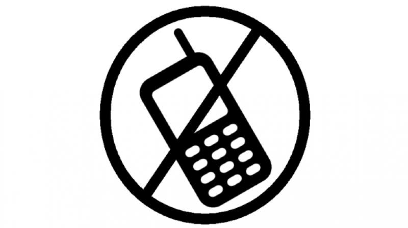 It may be noted that mobile phones are already banned at Cabinet meetings in Britain. (Representational image)
