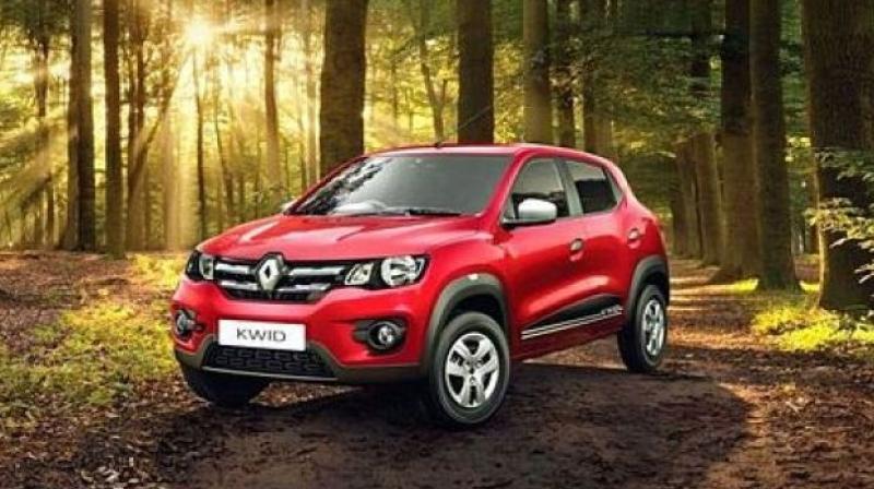 Renault August offers: Free warranty, cash benefits, easy EMIs on Kwid & more