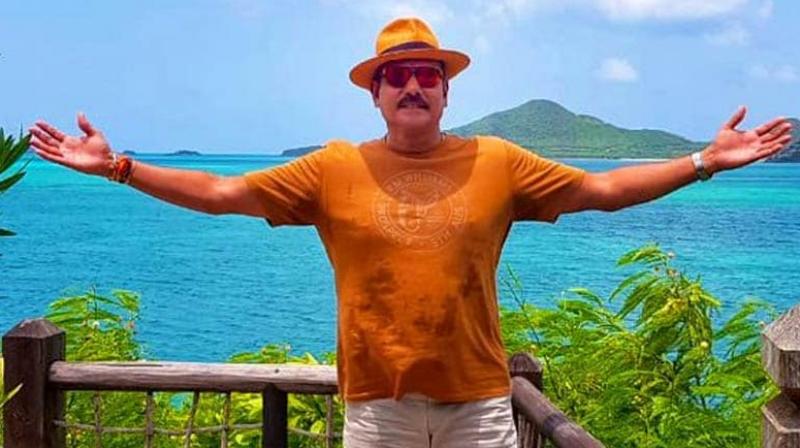 Ravi Shastri shares his beach look photo, gets trolled brutally; see tweets