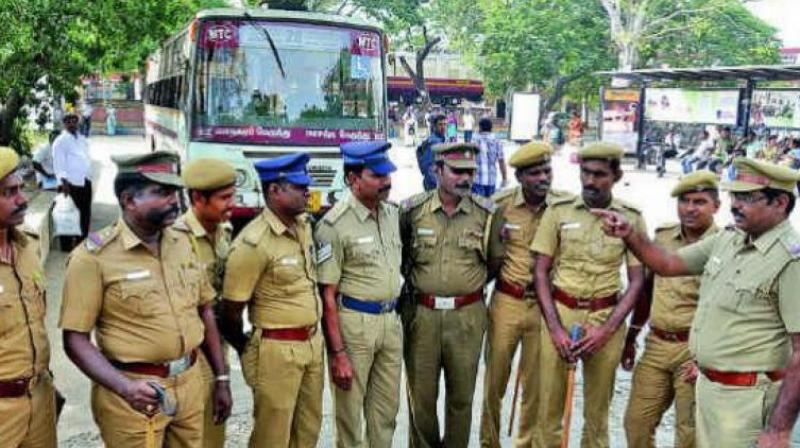 UP cops ban â€˜namaz or aartiâ€™ on roads to prevent hindrance of traffic