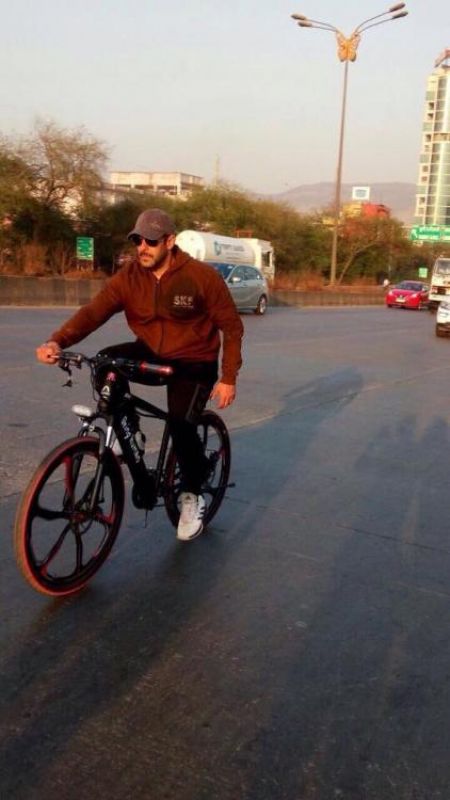 Snapped: Salman Khan sweats it out on his brand's bicycle in Panvel