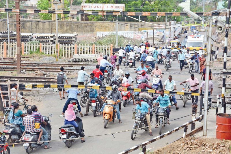 Delayed work on railway subway at Villivakkam railway station leads to traffic  congestion during peak hours. (Photo: DC)