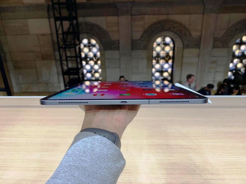 iPad Pro is the first Apple device to get a USB-C port. It can connect to cameras or computers easily and can even charge your iPhone with the USB-C to Lightning cable. Sadly, the headphone jack is gone.