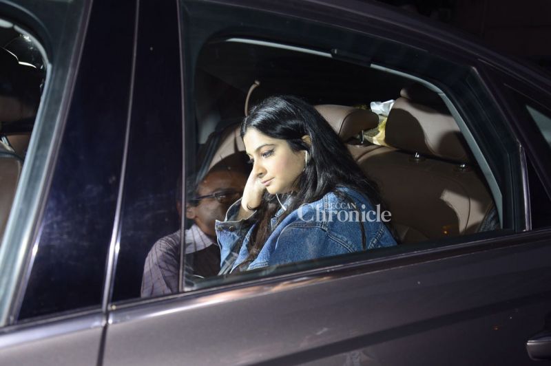 Pictures: Saif, Karisma, Kapoors visit Kareena after new arrival in family