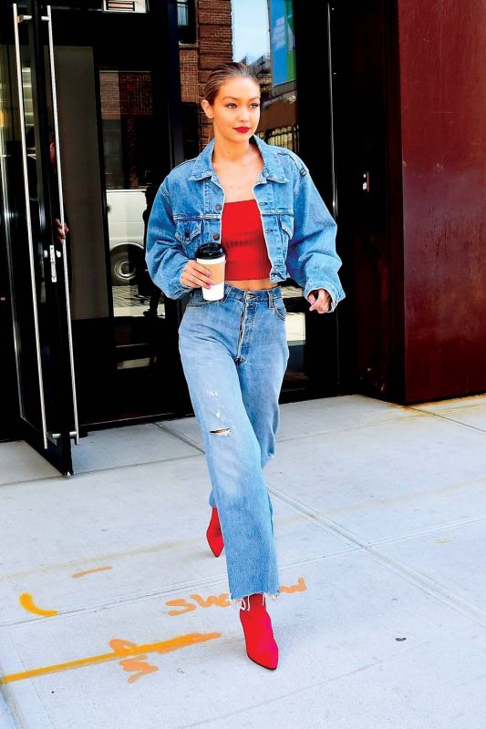 One can never go wrong with a cropped denim jacket!
