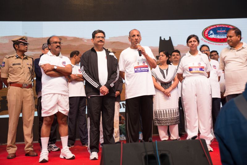 DGP Anurag Sharma, Governor E.S.L. Narasimhan and Aruna Bahuguna address the participants  during last year's Indian Police Martyrs' Memorial Run 