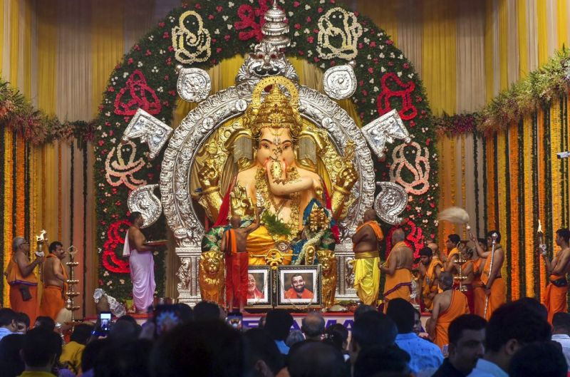 Devotees at the GSB Seva Mandal Ganesh Pandal on the first day of the Ganesh festival in Mumbai. (Photo: PTI)