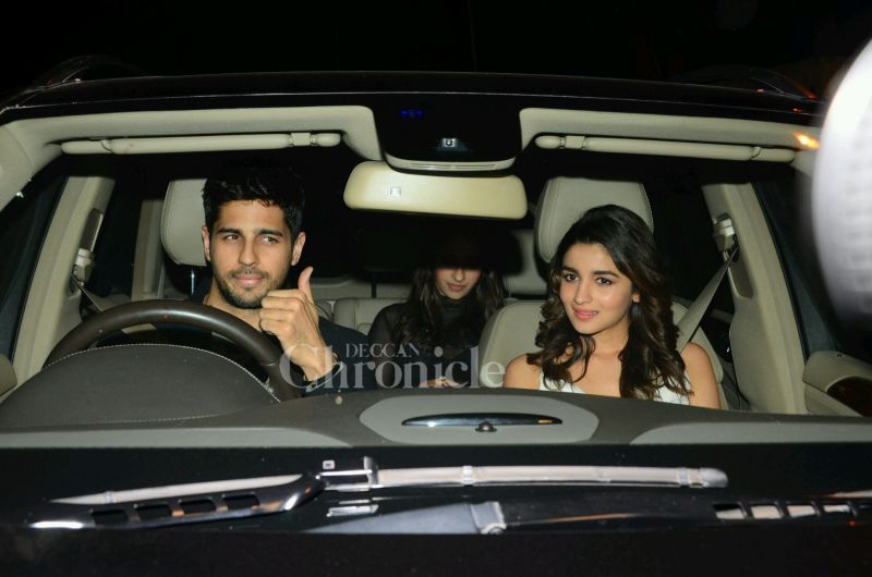 Sidharth Malhotra came in with is rumoured girlfriend Alia Bhatt, driving her himself.