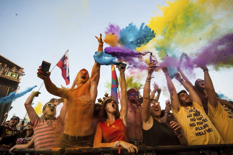 Its music, colours and mayhem at Hungarys Sziget Festival